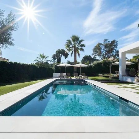 - Independiente Con Piscina Privada Cerca Del Mar Villa Marbella
