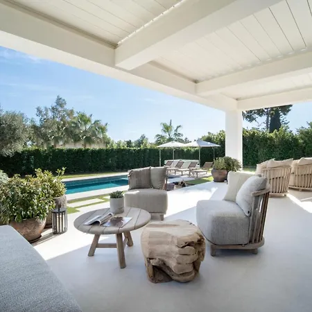 Villa - Independiente Con Piscina Privada Cerca Del Mar Marbella